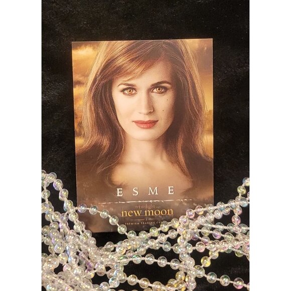 Collectible Esme New Moon Trading Card - Picture 6 of 6
